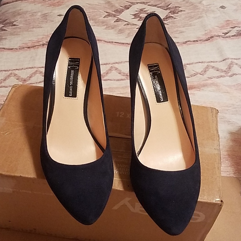 Navy Heels